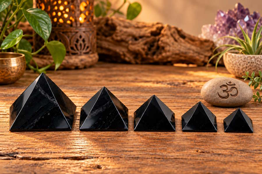 Pirámide Obsidiana 4 cm aprox